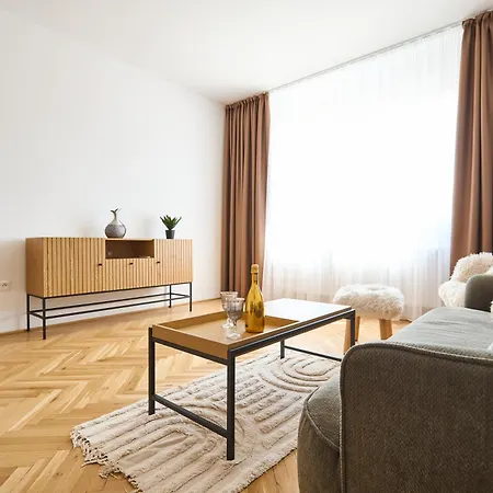 Klemensova Apartment *