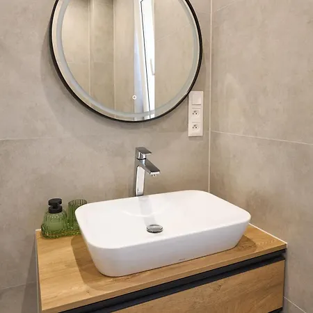 Klemensova Апартаменты *