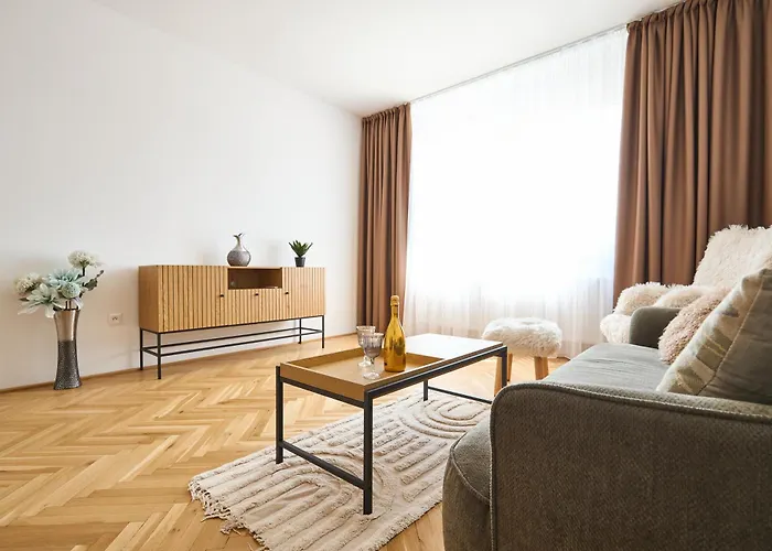 Klemensova 아파트 *